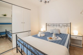 IN CENTRO E AL MARE - CASA CON TERRAZZO E NETFLIX, Cattolica
